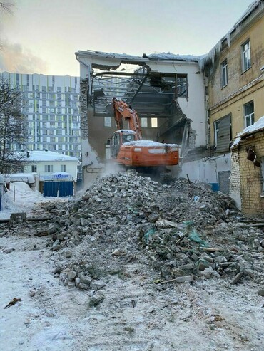 Демонтаж строений, зданий и сооружений