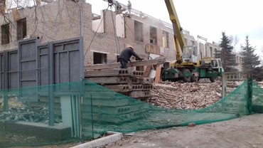 Демонтаж строений зданий сооружений