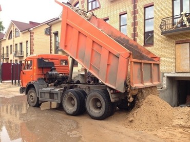 Транспортировка песка