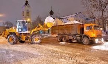Уборка территорий и дорог от снега