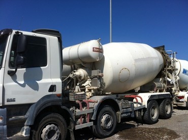 миксер DAF CF 85.410, 2007г, бочка 10м3