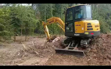 BOBCAT E27