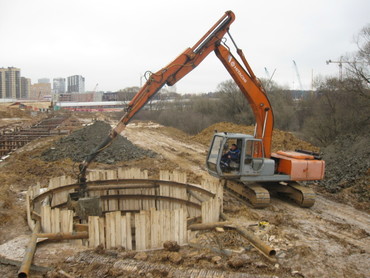 Hitachi EX 200