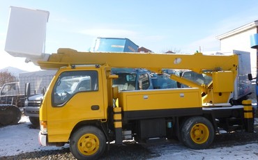 Isuzu