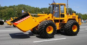 Запчасти для погрузчиков фронтальных Komatsu, JCB, Volvo и других