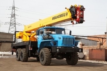 УРАЛ КС 45717