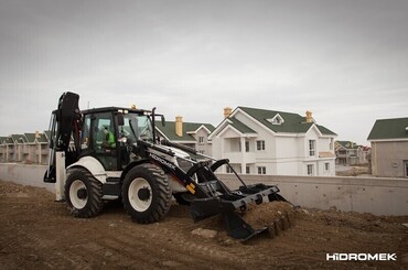 Hidromek 102S