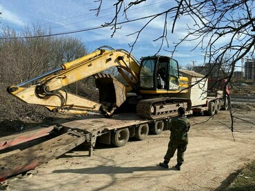 JCB JS220