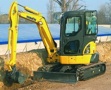 Komatsu PC-35