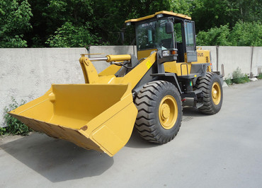SDLG 933L
