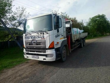 HINO 700