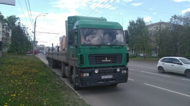 МАЗ 5440