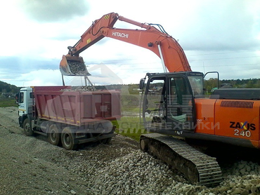 HITACHI ZX240-3
