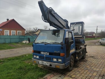 Isuzu Elf