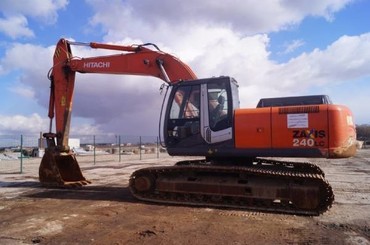 Hitachi ZX240