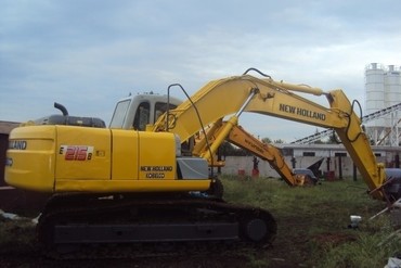 New-Holland Е215В