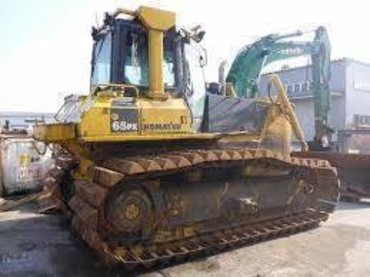KOMATSU D65PX-15EO