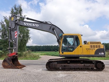 Volvo EC 210