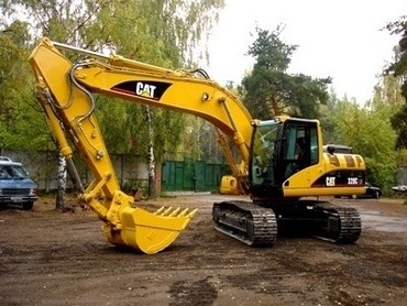 CAT 325D