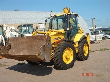 KOMATSU 