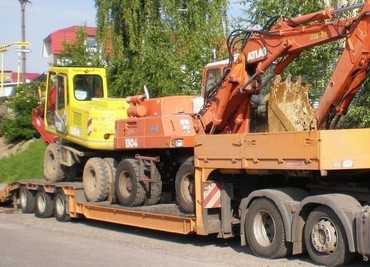 9946