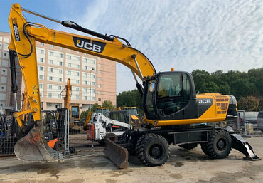 JCB