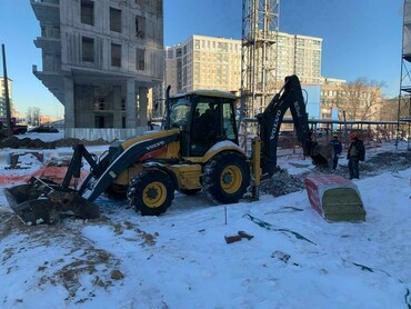 Volvo BL6171, JCB 3CX