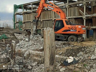 Doosan 180