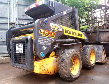 New Holland L 170