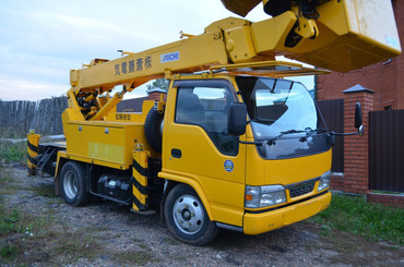 Isuzu
