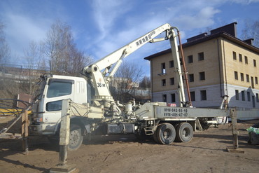 MITSUBISHI FUSO